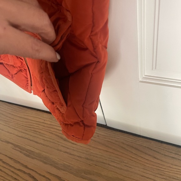 J. Crew - Excursion Vest - Picture 3 of 8